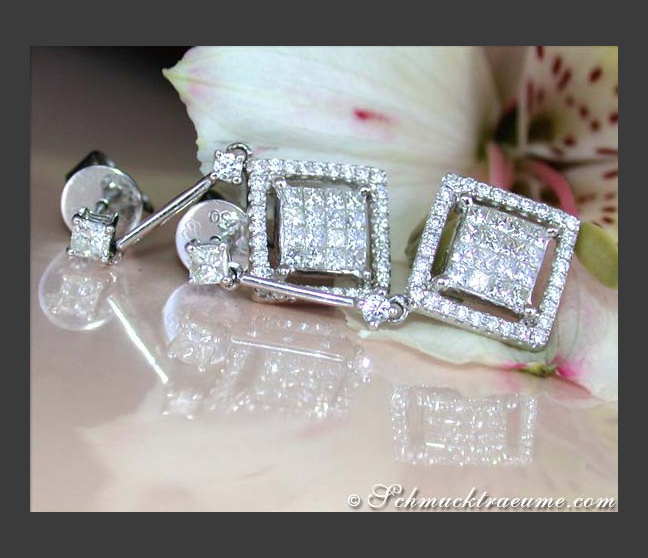 Extravagant Diamond Dangling Earrings (Square Style) Extravagant Diamond Dangling Earrings (Square Style)