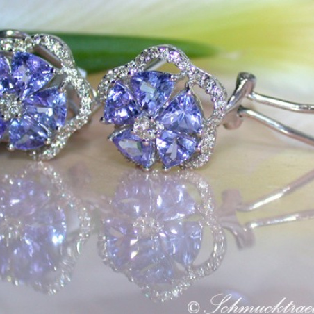 Graceful Tanzanite Blossom Stud Earrings with Diamonds