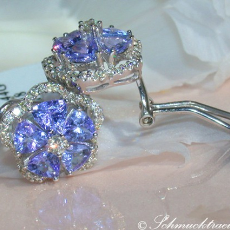 Graceful Tanzanite Blossom Stud Earrings with Diamonds