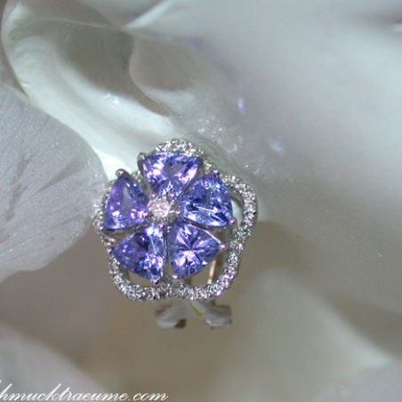 Graceful Tanzanite Blossom Stud Earrings with Diamonds