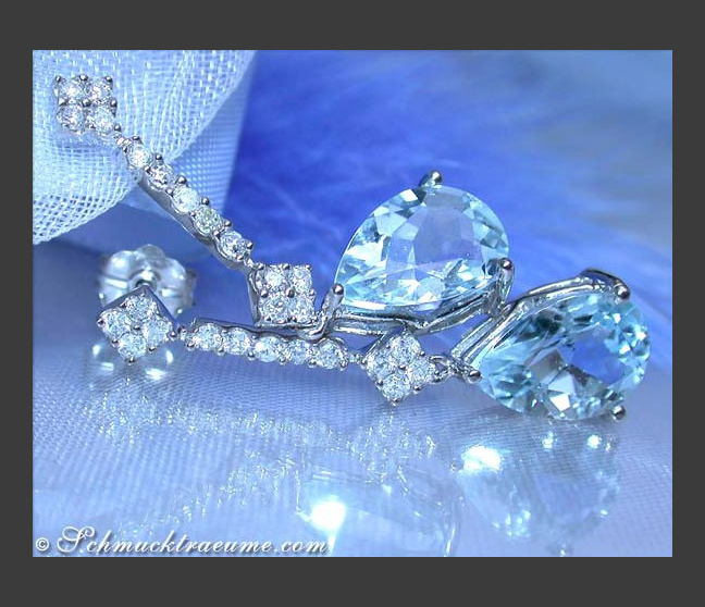 Enchanting Aquamarine Pear Earrings with Diamonds Enchanting Aquamarine Pear Earrings with Diamonds