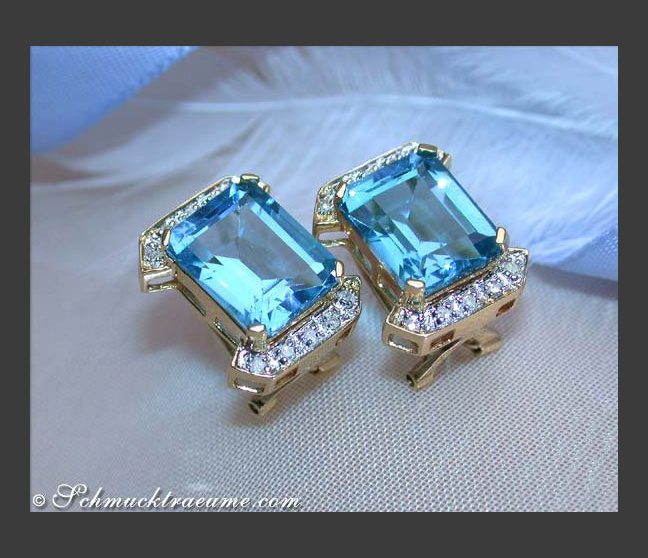 Pretty Blue Topaz Earrings with Diamonds Pretty Blue Topaz Earrings with Diamonds