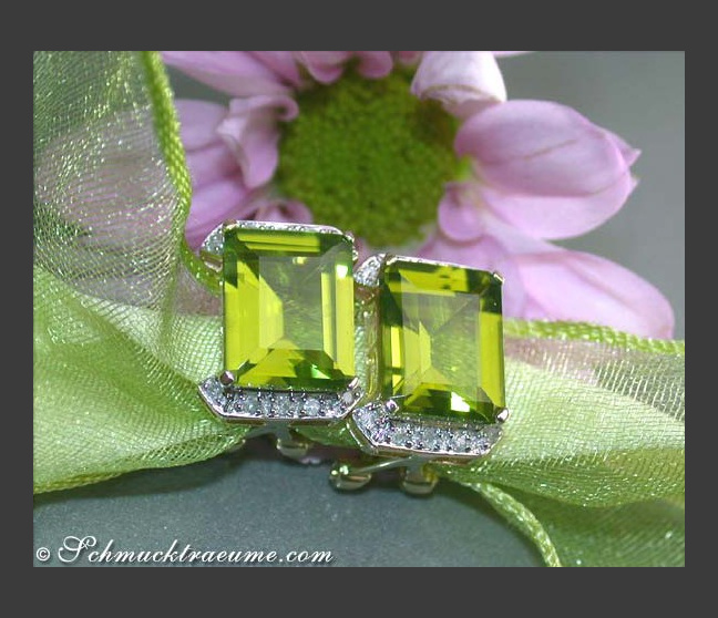Pretty Peridot Diamond Earrings Pretty Peridot Diamond Earrings