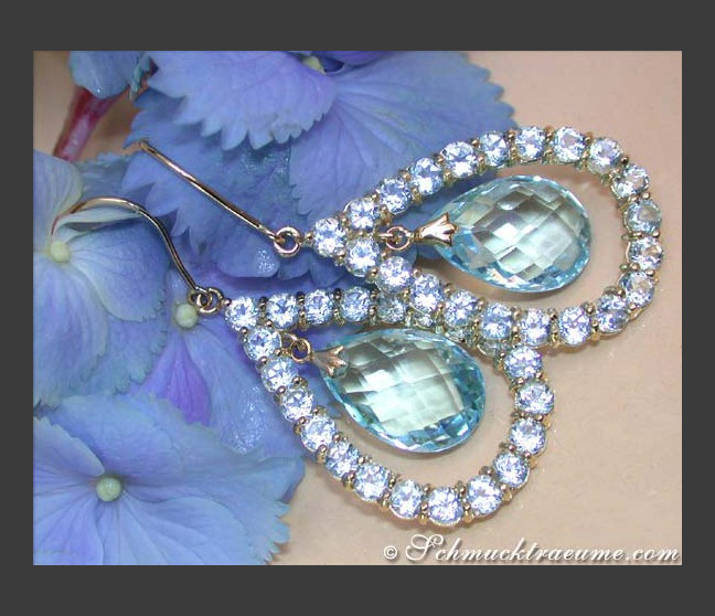 Magnificent Blue Topaz Chandelier Earrings Magnificent Blue Topaz Chandelier Earrings