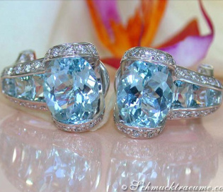 Gorgeous Aquamarine Diamond Earrings