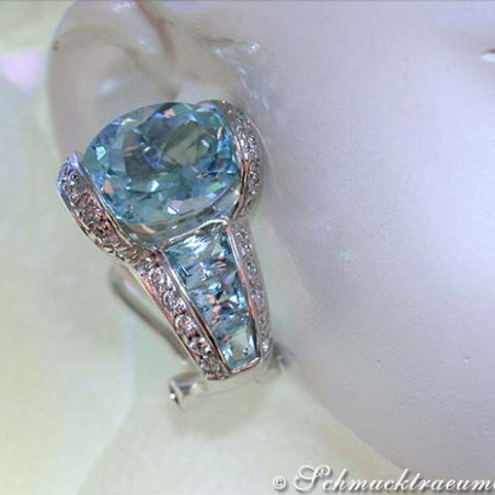 Gorgeous Aquamarine Diamond Earrings