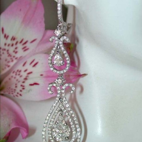 Beautiful Dangling Earrings with Diamonds (Illusion Design)