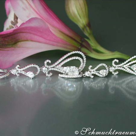 Beautiful Dangling Earrings with Diamonds (Illusion Design)