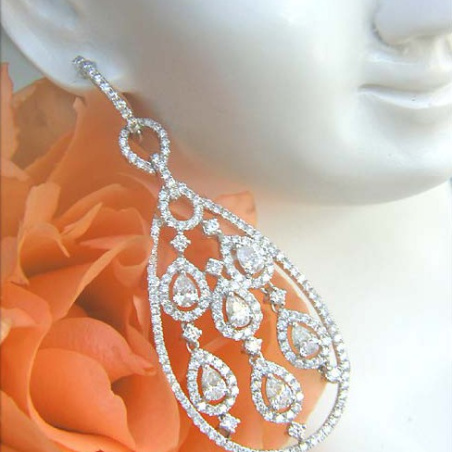 Noble Diamond Dangle Earrings with Pear Shaped Diamonds