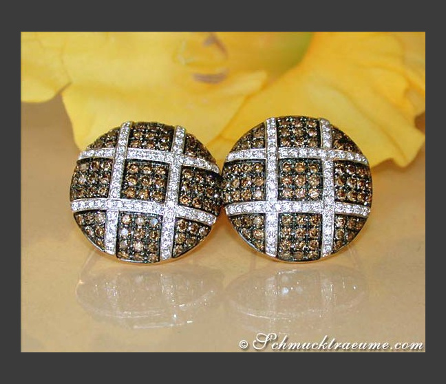 Extravagant Earrings with Natural Brown & White Diamonds Extravagant Earrings with Natural Brown & White Diamonds