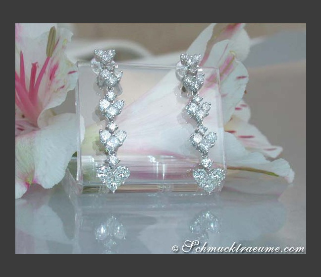 Fabulous Diamond Heart Dangling Earrings Fabulous Diamond Heart Dangling Earrings
