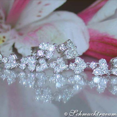 Fabulous Diamond Heart Dangling Earrings