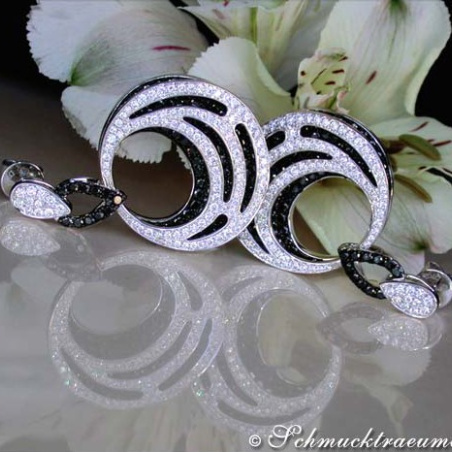 Luxurious Dangling Earrings with Black & White Diamonds