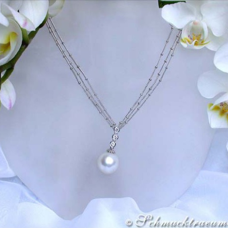 Wonderful Southsea Pearl Necklace with Diamonds
