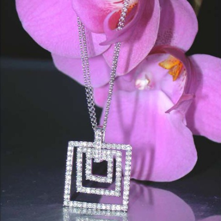 Attractive Diamond Square Pendant incl. Chain