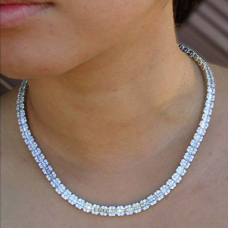 Hochwertiger Schmuck für Damen - online kaufen auf Schmucktraeume.com 