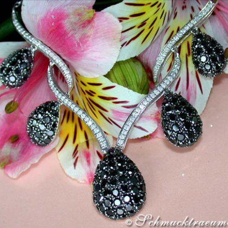 Extraordinary Black and White Diamond Necklace