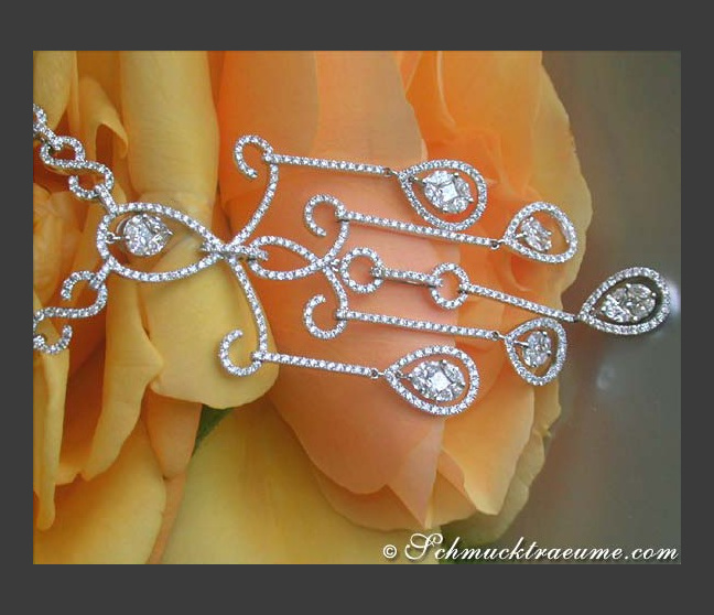 Prestigeous "Illusion Design" Diamond Necklace Prestigeous "Illusion Design" Diamond Necklace