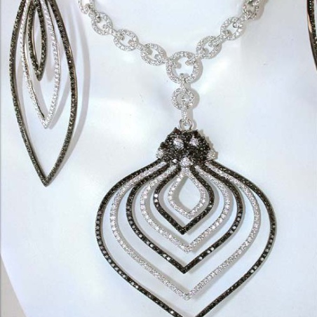 Impressive Black & White Diamond Necklace