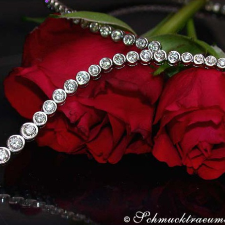 Exquisite Diamond Y-Necklace
