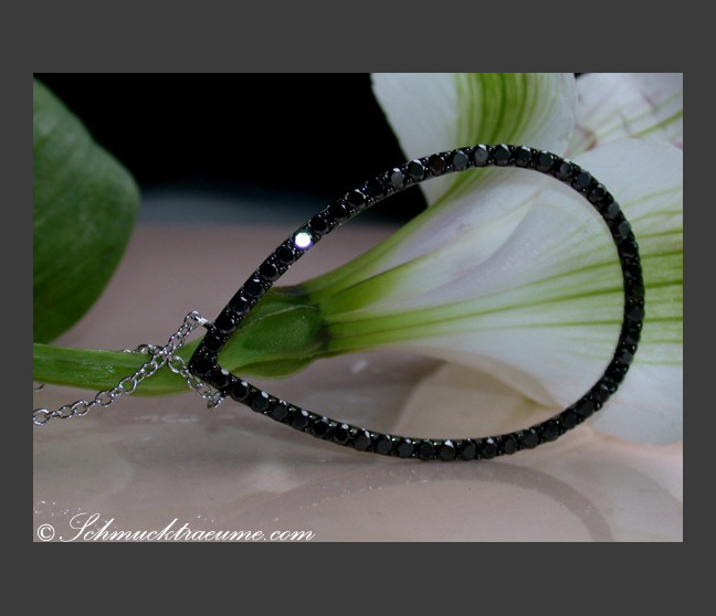 Pretty Black Diamond Pear Necklace Pretty Black Diamond Pear Necklace