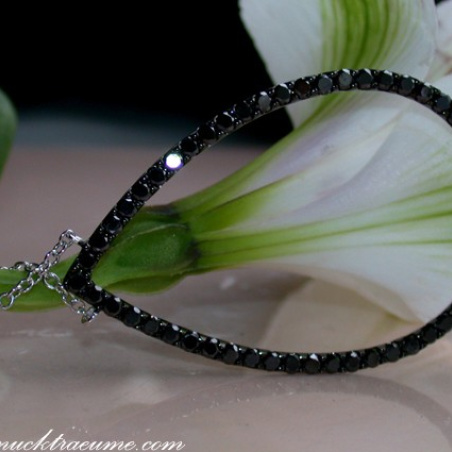 Pretty Black Diamond Pear Necklace