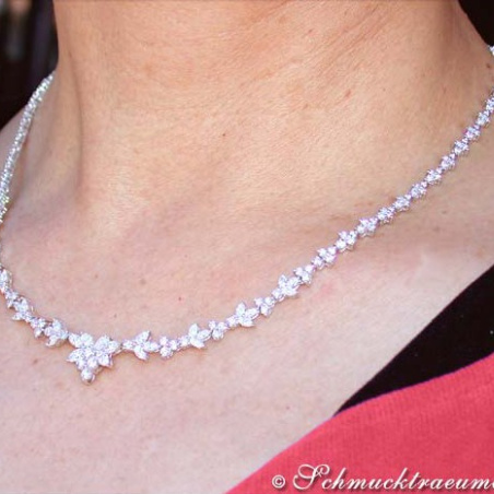 High-end Flower Design Diamond Necklace