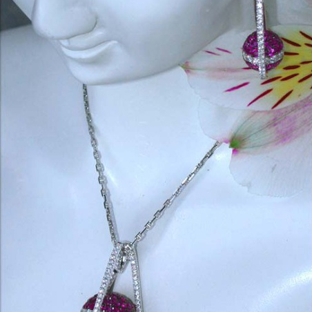 Attractive Ruby Necklace with Diamonds