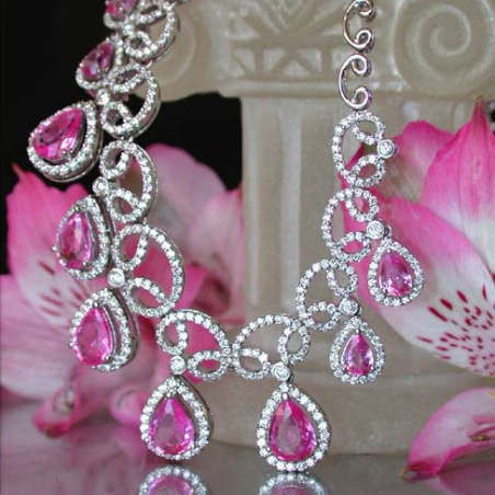 Pink Saphir Collier mit Brillanten
