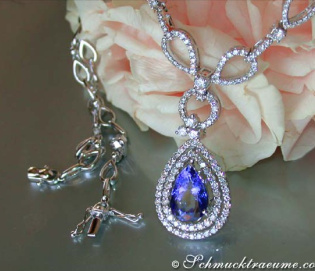 Beautiful Tanzanite Necklace with Diamonds
