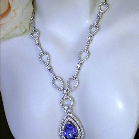 Beautiful Tanzanite Necklace with Diamonds