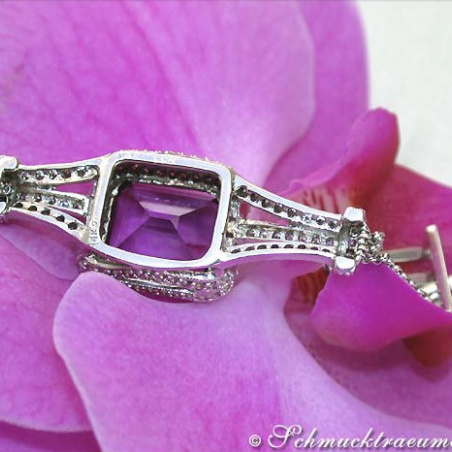 Superb Amethyst Necklace with Diamonds