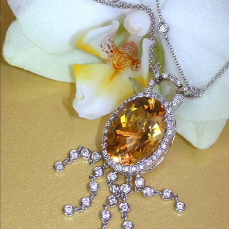 Splendid Citrine Necklace with Diamonds