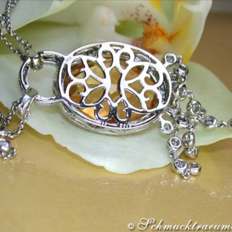 Splendid Citrine Necklace with Diamonds