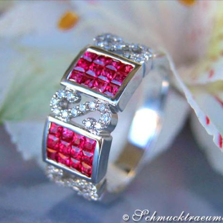 Rubin Ring mit Diamanten Weißgold