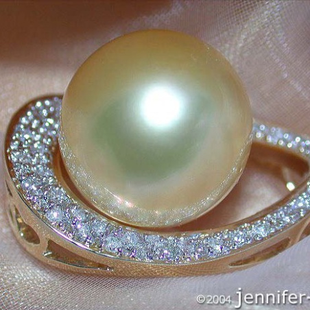 Golden Southsea Pearl Pendant with Diamonds (Mikimoto Design)