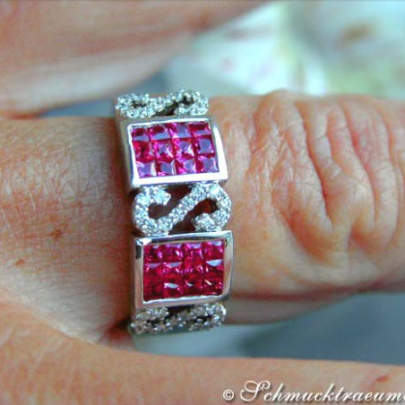 Rubin Ring mit Diamanten Weißgold