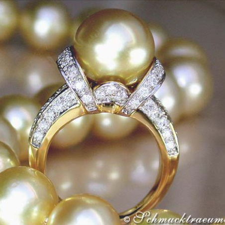 Gorgeous Golden Southsea Pearl Diamond Ring (Collar Style)