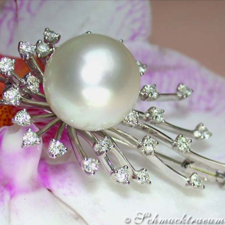 Opulent Southsea Pearl Pendant / Brooch with Diamonds