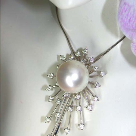 Opulent Southsea Pearl Pendant / Brooch with Diamonds