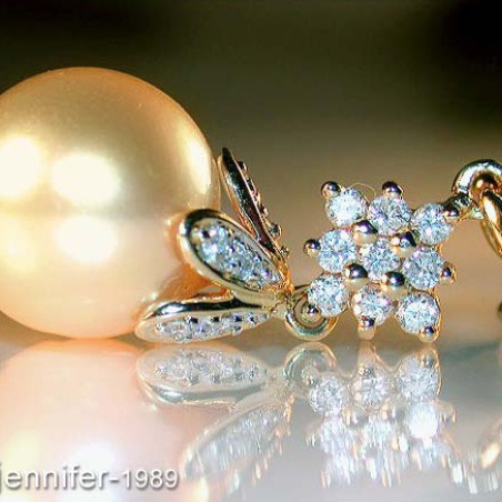 Golden Southsea Pearl Diamond Pendant