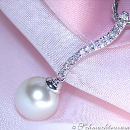 Enchanting Southsea Pearl Pendant with Diamonds