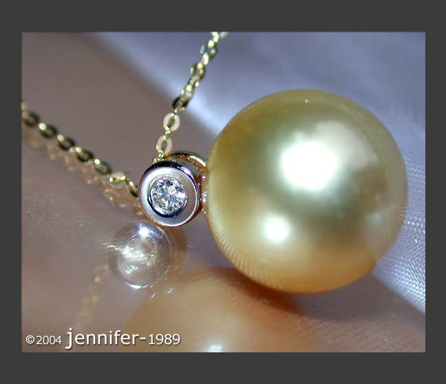 Timeless Golden Southsea Pearl Pendant incl. Chain Timeless Golden Southsea Pearl Pendant incl. Chain