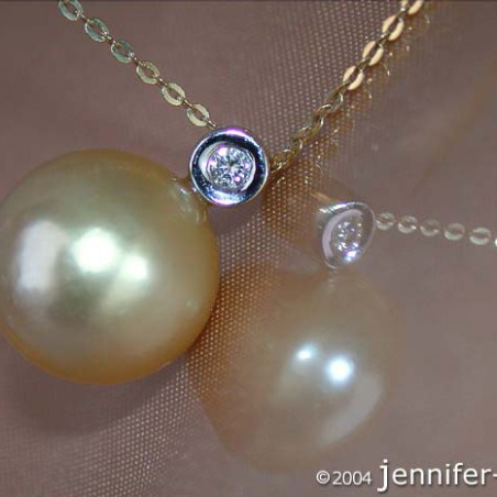 Timeless Golden Southsea Pearl Pendant incl. Chain