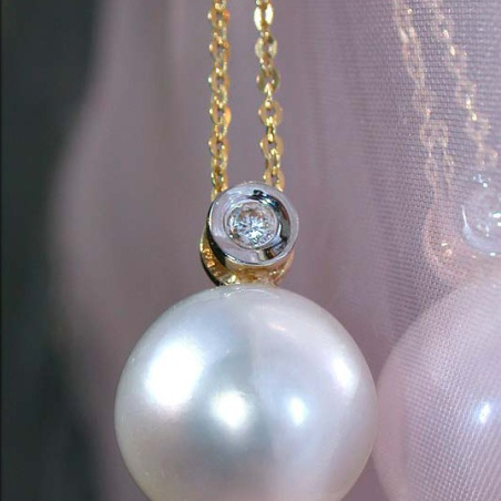 Precious Southsea Pearl Diamond Pendant incl. Chain