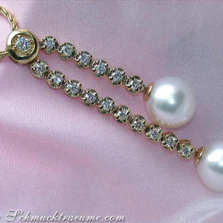 Impressive Diamond Pendant with two Southsea Pearls