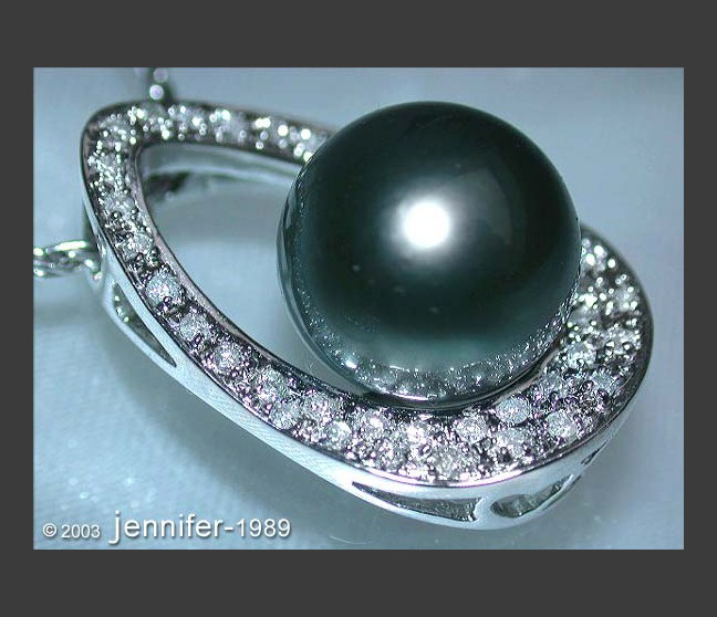 Picture Perfect Tahitian Pearl Pendant with Diamonds (Mikimoto Design)