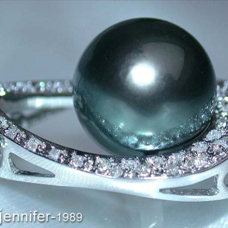 Picture Perfect Tahitian Pearl Pendant with Diamonds (Mikimoto Design)