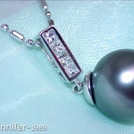 Precious Classy Tahitian Pearl Pendant with Diamonds in White gold 18k