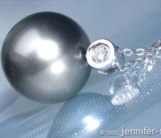 Beautiful Tahitian Pearl Diamond Necklace